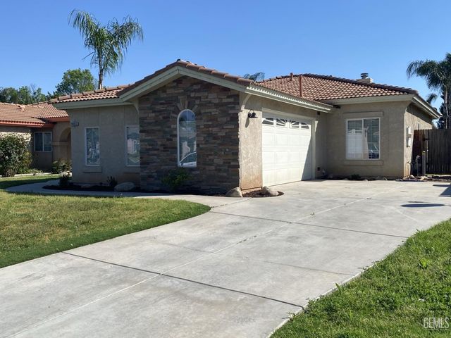 9803 Manhattan Drive, Bakersfield, CA 93312