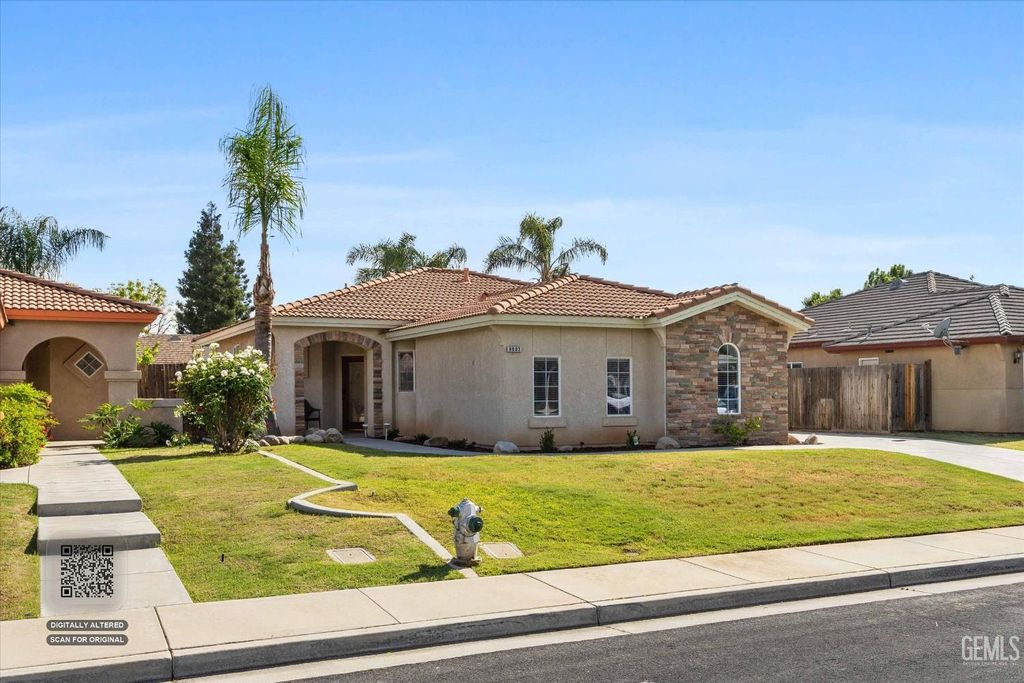 9803 Manhattan Drive, Bakersfield, CA 93312