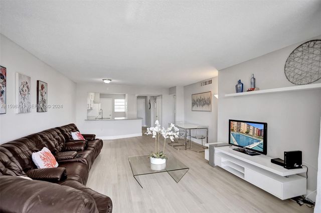 1770 NE 191st Street 7161, Miami, FL 33179