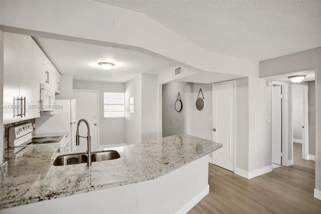 1770 NE 191st Street 7161, Miami, FL 33179