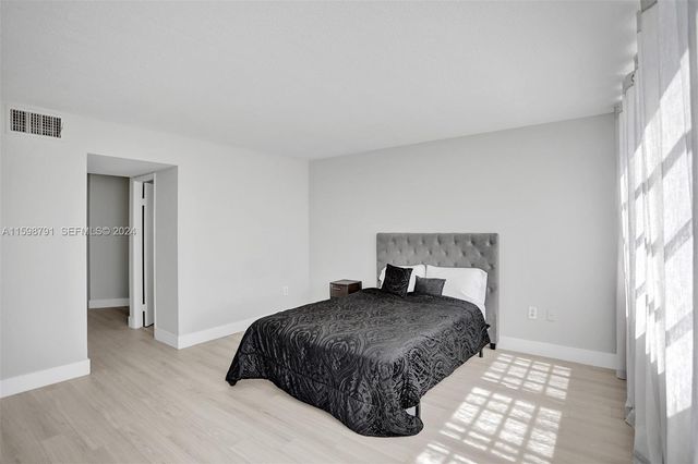 1770 NE 191st Street 7161, Miami, FL 33179