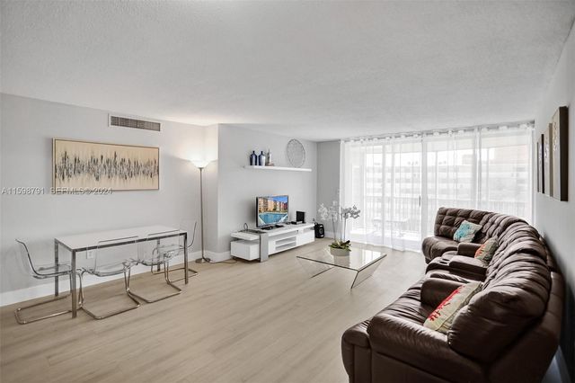 1770 NE 191st Street 7161, Miami, FL 33179