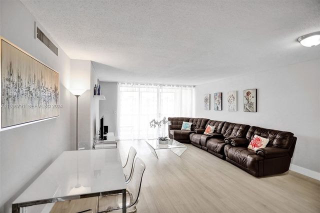 1770 NE 191st Street 7161, Miami, FL 33179