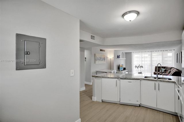 1770 NE 191st Street 7161, Miami, FL 33179
