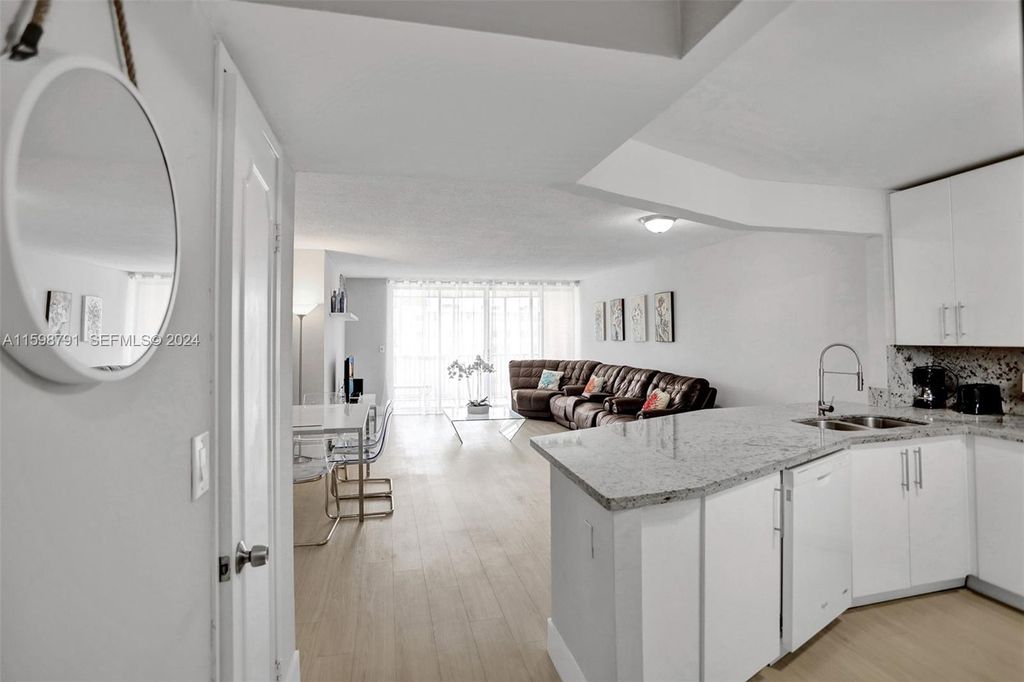 1770 NE 191st Street 7161, Miami, FL 33179