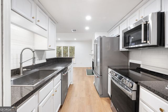 22 Ivy Parkway NE, Atlanta, GA 30342