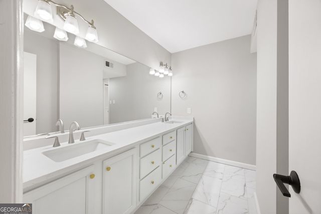 22 Ivy Parkway NE, Atlanta, GA 30342