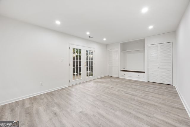 22 Ivy Parkway NE, Atlanta, GA 30342