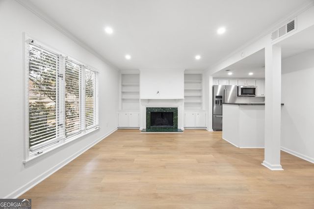 22 Ivy Parkway NE, Atlanta, GA 30342