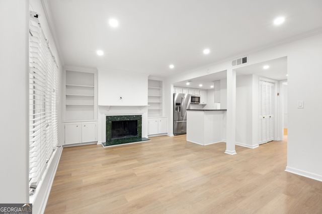 22 Ivy Parkway NE, Atlanta, GA 30342