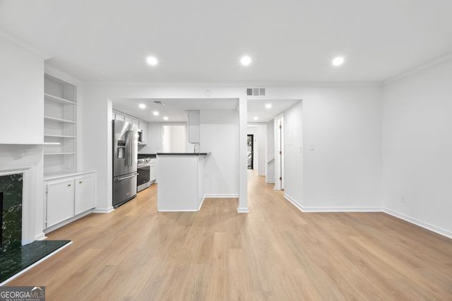 22 Ivy Parkway NE, Atlanta, GA 30342