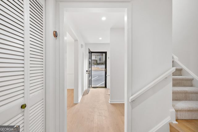 22 Ivy Parkway NE, Atlanta, GA 30342