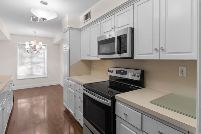 20 Fairway Woods Circle, Maumelle, AR 72113