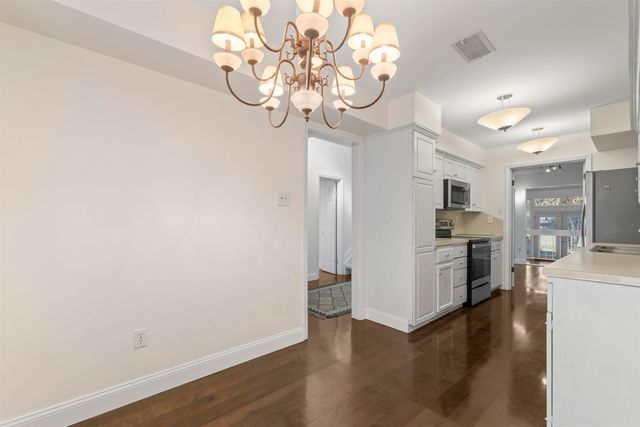 20 Fairway Woods Circle, Maumelle, AR 72113