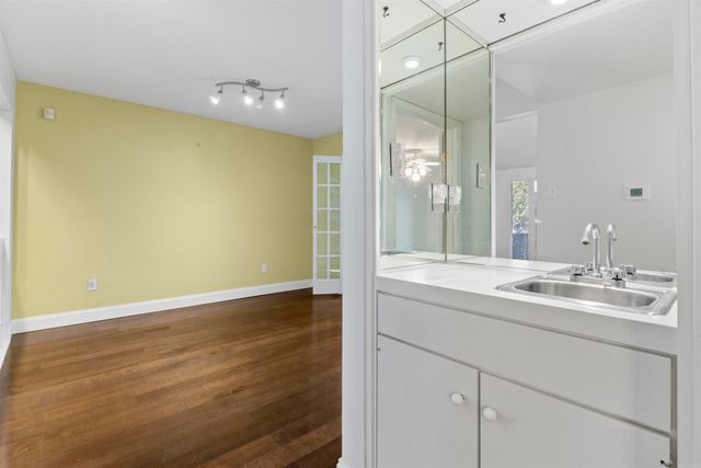 20 Fairway Woods Circle, Maumelle, AR 72113