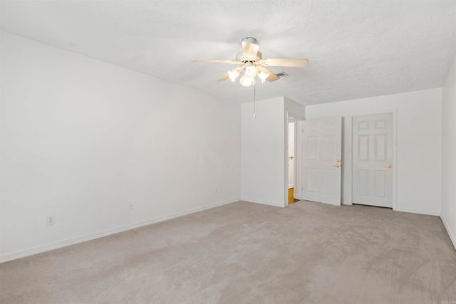 20 Fairway Woods Circle, Maumelle, AR 72113