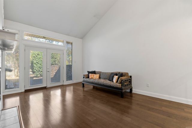 20 Fairway Woods Circle, Maumelle, AR 72113