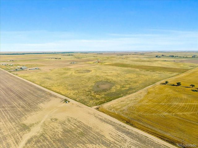 69822 E 38th Ave, Byers, CO 80103