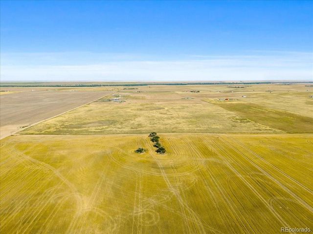 69822 E 38th Ave, Byers, CO 80103