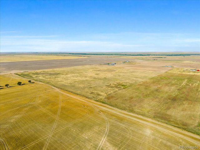 69822 E 38th Ave, Byers, CO 80103