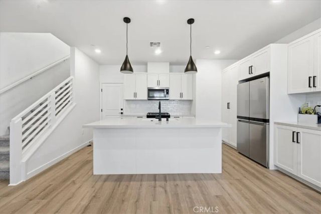 2324 Channel Drive 105, Ventura, CA 93003