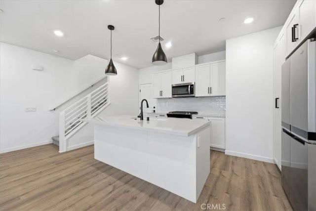 2324 Channel Drive 105, Ventura, CA 93003