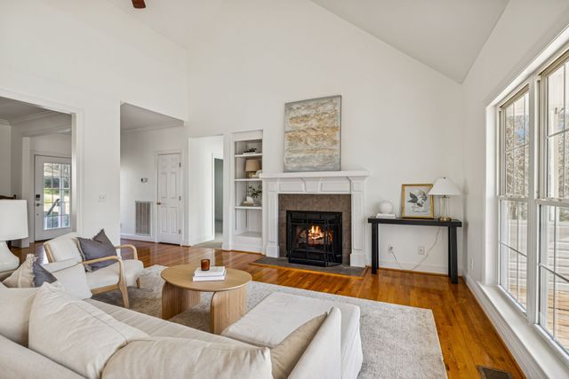 2131 Spring Lake Dr, Spring Hill, TN 37174