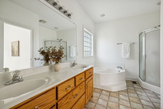 2131 Spring Lake Dr, Spring Hill, TN 37174