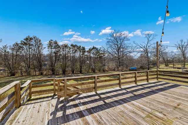 2131 Spring Lake Dr, Spring Hill, TN 37174
