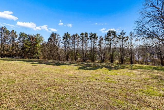 2131 Spring Lake Dr, Spring Hill, TN 37174