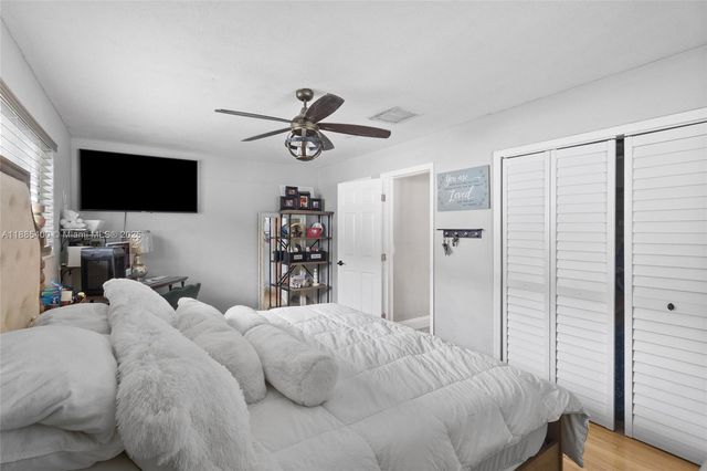 3510 SW 87th Ave, Miami, FL 33165