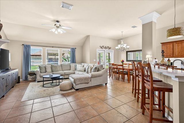 7521 Freds Folly Dr, Corpus Christi, TX 78414