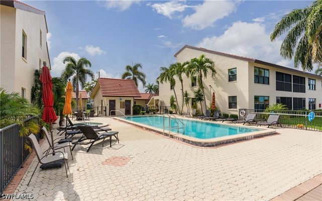 5121 Sunnybrook CT 26, Cape Coral, FL 33904