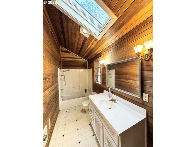 2514 WILLOWS Rd, Seaview, WA 98644