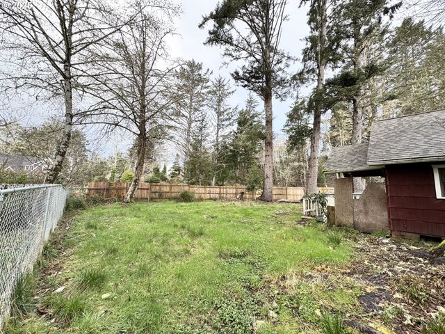 2514 WILLOWS Rd, Seaview, WA 98644