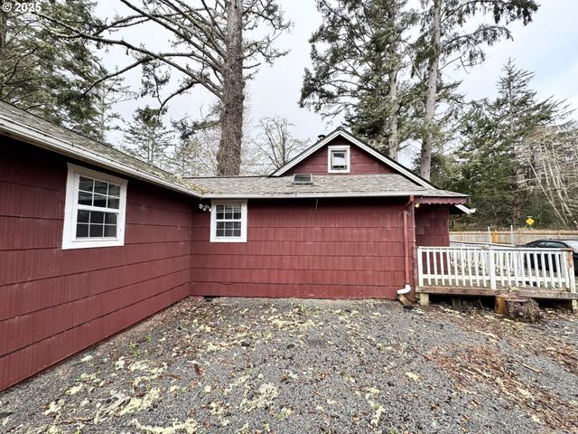 2514 WILLOWS Rd, Seaview, WA 98644