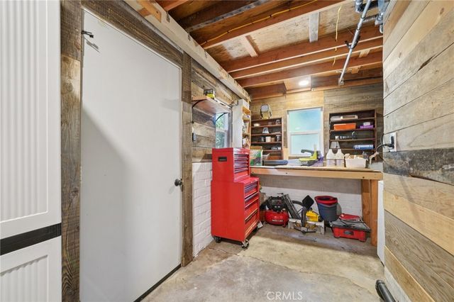 21875 Sawpit Canyon Road, Cedarpines Park, CA 92322