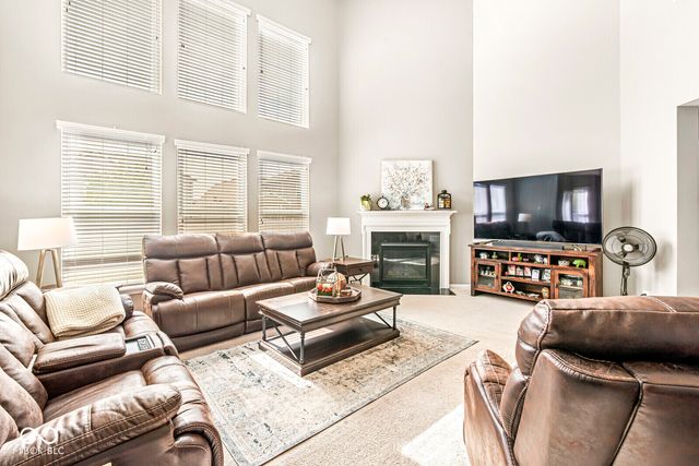 1307 Cliff View Drive, Westfield, IN 46074