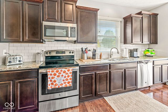 1307 Cliff View Drive, Westfield, IN 46074