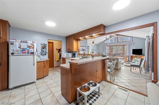 3287 Broadhaven Avenue NW, Massillon, OH 44646