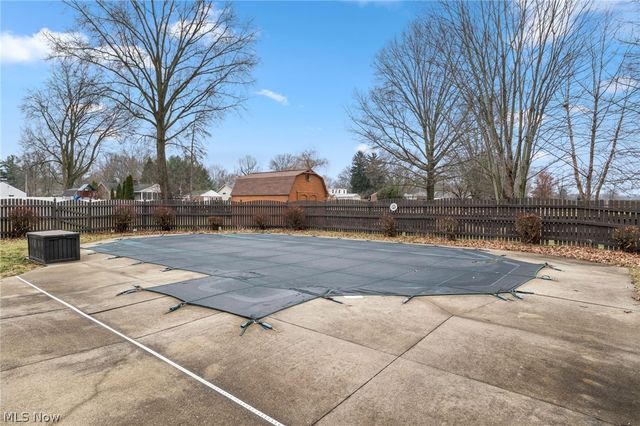 3287 Broadhaven Avenue NW, Massillon, OH 44646