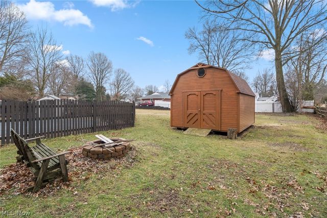 3287 Broadhaven Avenue NW, Massillon, OH 44646