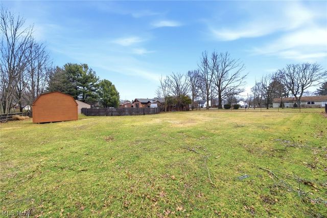 3287 Broadhaven Avenue NW, Massillon, OH 44646