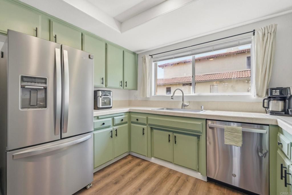 31908 Del Cielo Este 10A, Bonsall, CA 92003 — photo 2