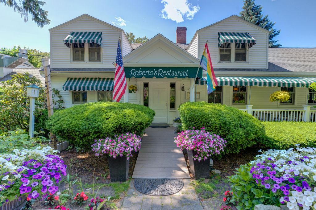 200 Shore Road, Ogunquit, ME 03907 — exterior