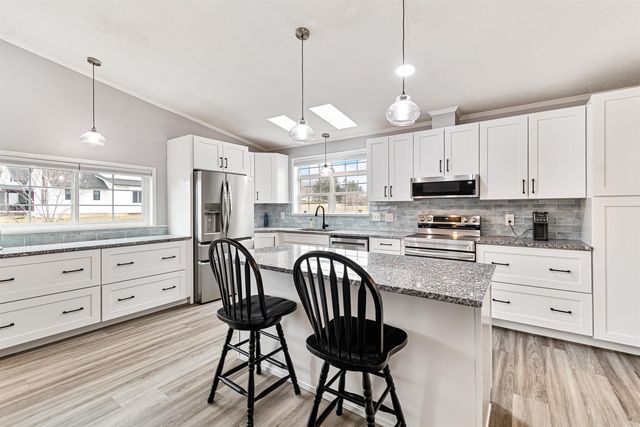 813 Mt Philo Road, Shelburne, VT 05482