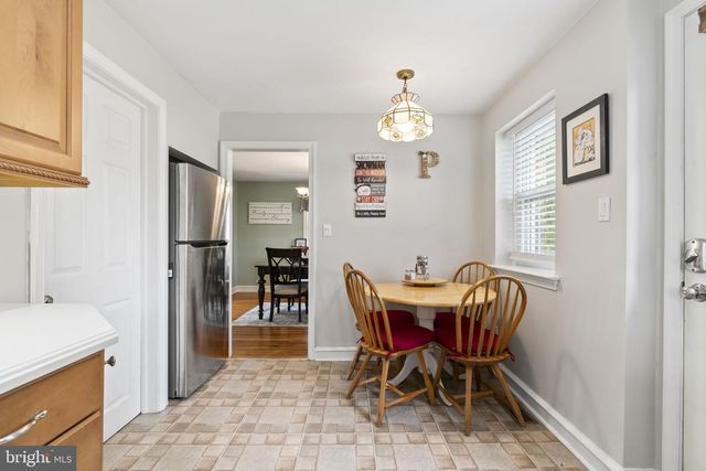 937 GREENBRIAR LN, Springfield, PA 19064