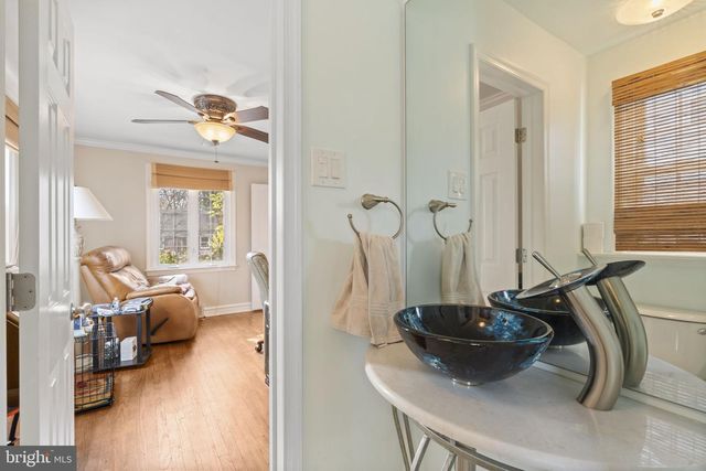 937 GREENBRIAR LN, Springfield, PA 19064