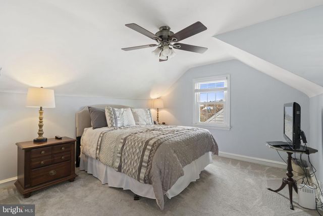 937 GREENBRIAR LN, Springfield, PA 19064