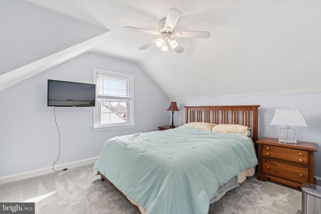 937 GREENBRIAR LN, Springfield, PA 19064